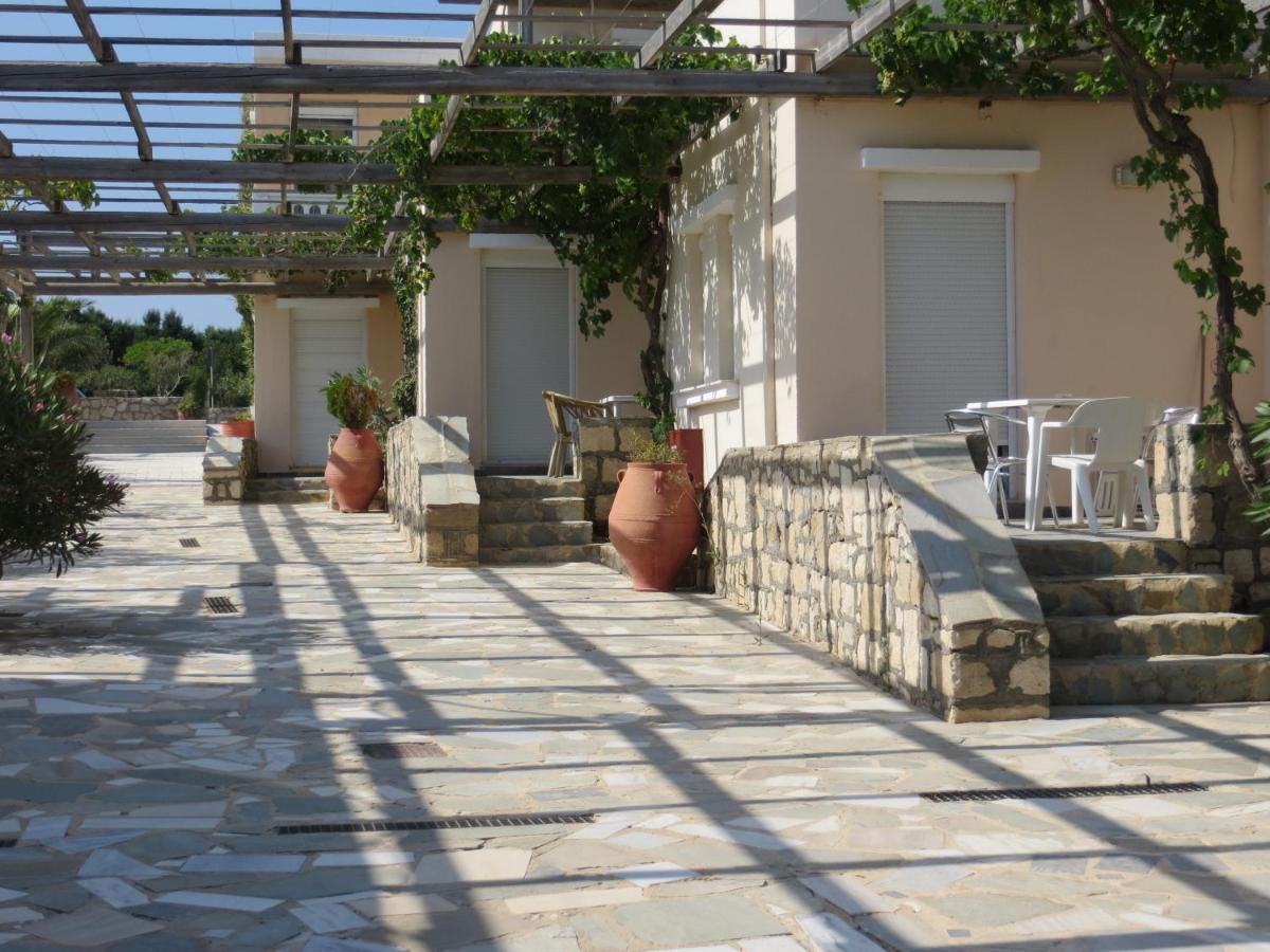 Nicolas Apartments Ierapetra  Bagian luar foto